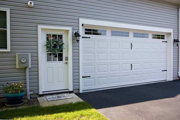 24/7 Emergency Garage Door Panel Replacement experts in Bonny Doon, CA